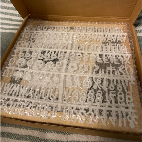 Underwood Letterpress NIB 10” x 10” Grey Felt Letter Board - Picture 2 of 3